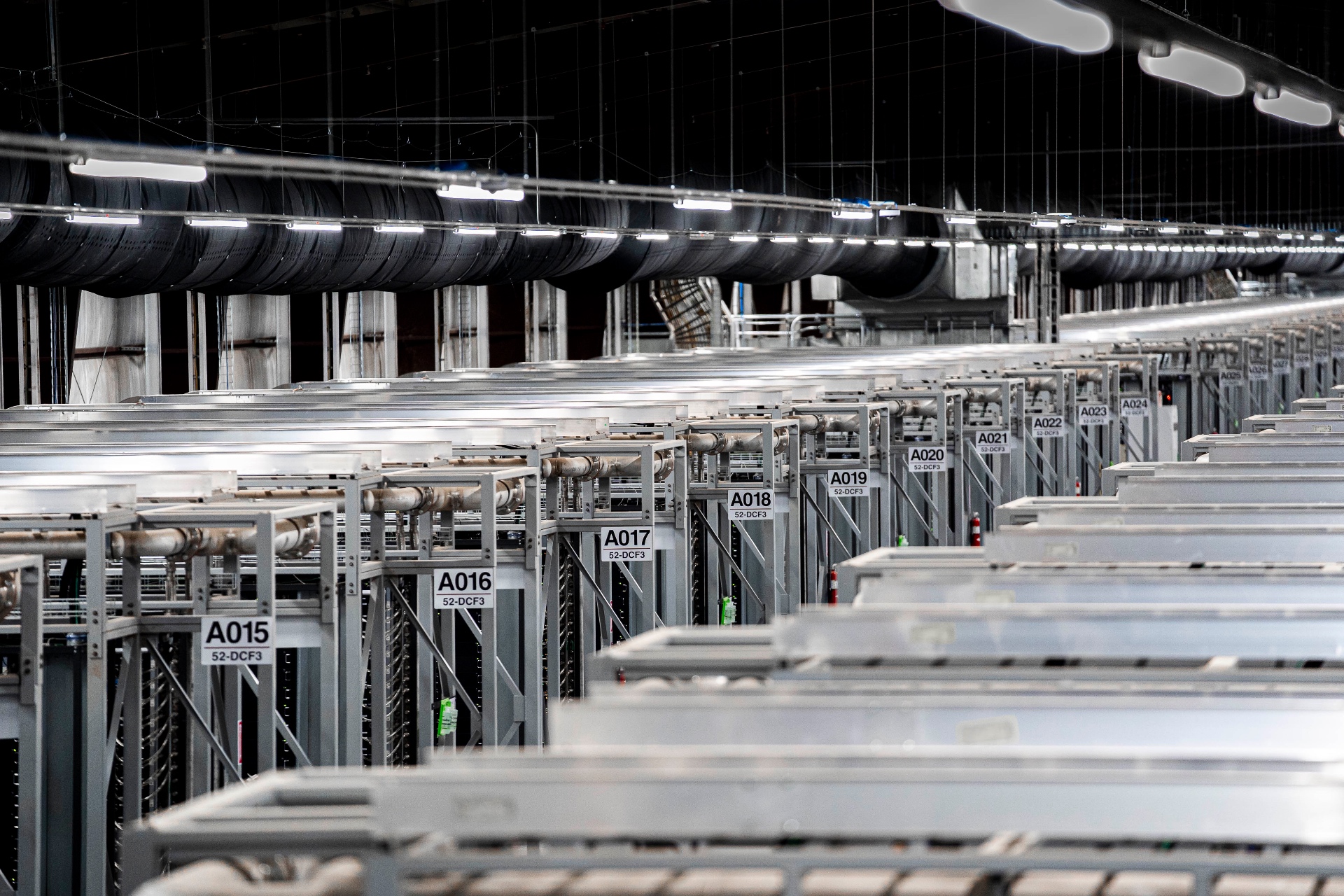 Institutional-grade ASIC mining rigs